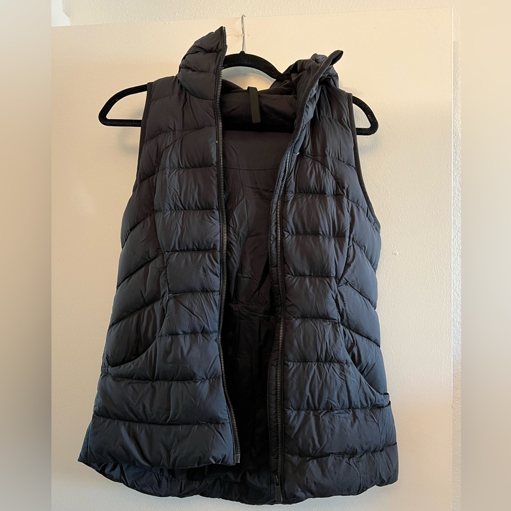 Lululemon down hooded puffer vest
